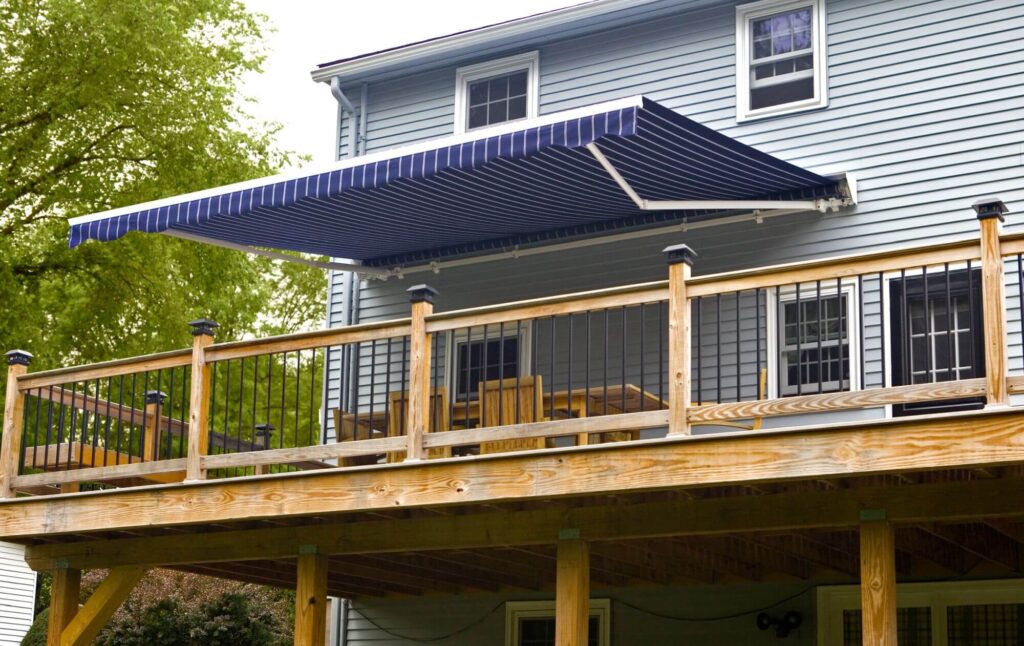 Retractable Awning Rainier brandon